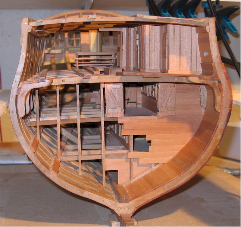 http://www.dutreix.eu/modelisme/GV/perso/Gros%20Ventre%20095s.jpg